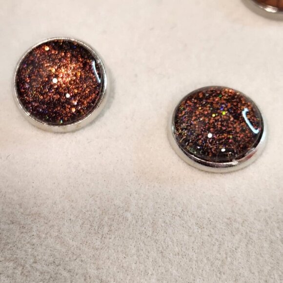 3pk of Stud Earrings - Picture 4 of 5